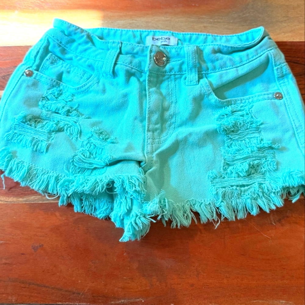 🖤5/$25🐝 Girls Bebe Blue Jean Shorts Teal Distressed Denim Sz 7 🩵